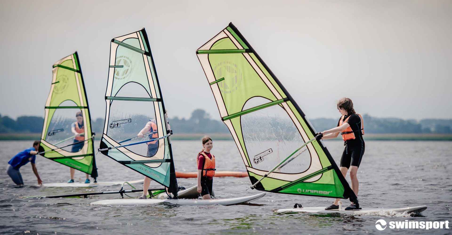 Zielone Szkoły SwimSport z windsurfingiem nad morzem